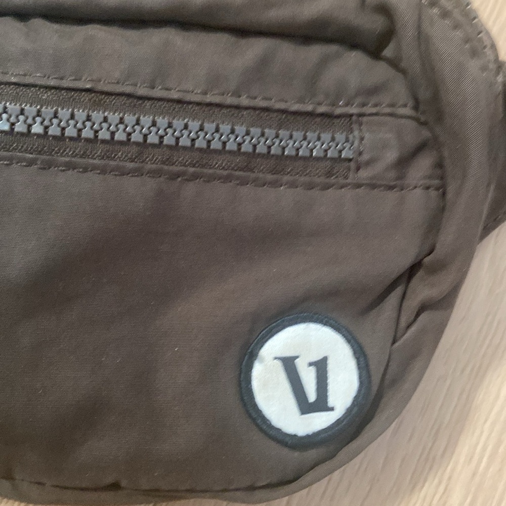 Vuori Army Belt Bag - Picture 2 of 8